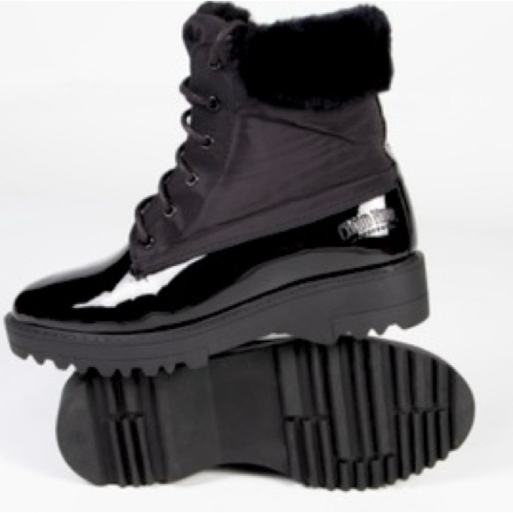 Black patent leather Sheepskin Winter Boots. Warm! Size 9

#winterboots #fur